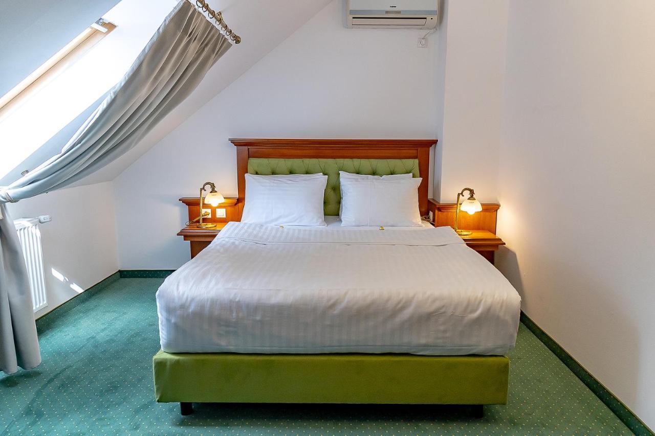 San Gennaro Hotel Sighisoara Exterior photo